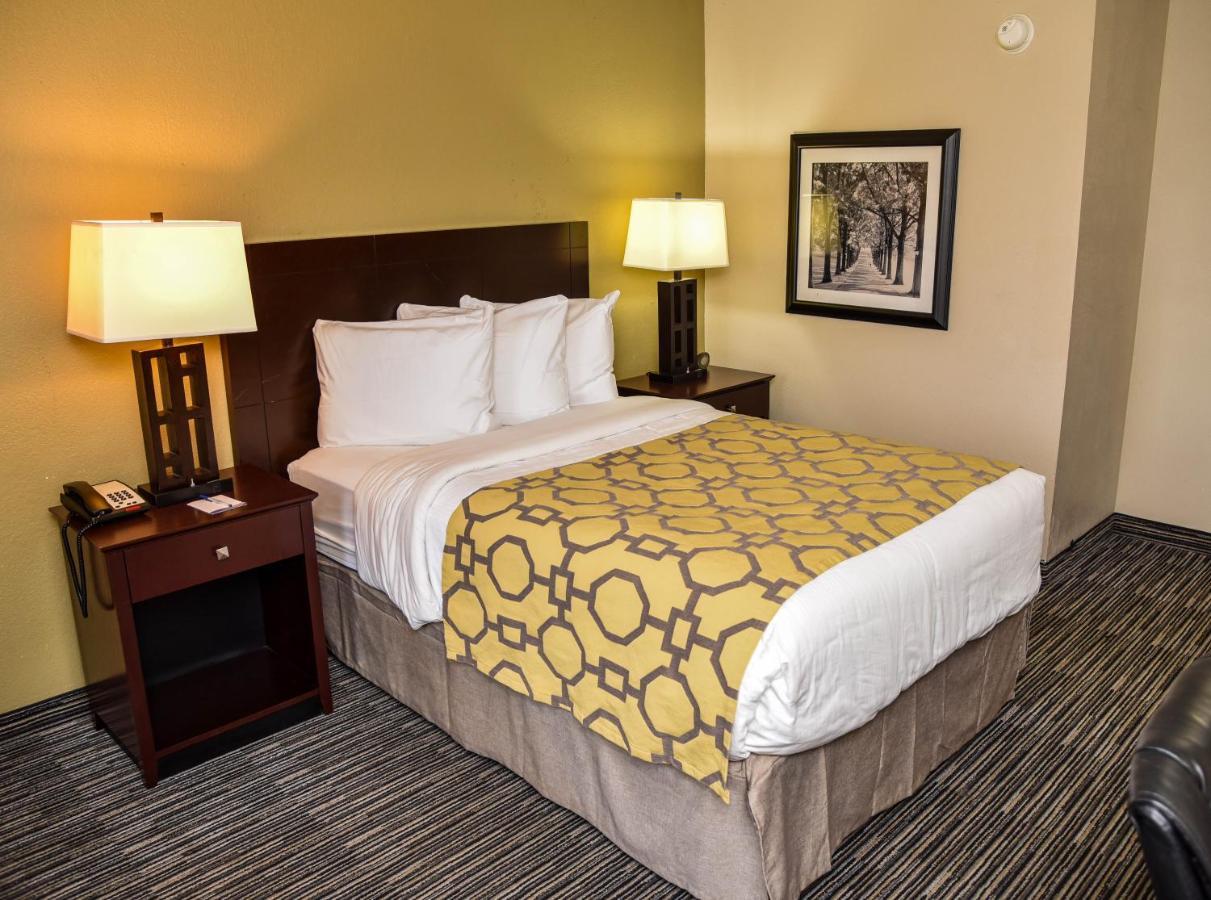 Baymont By Wyndham Columbus Ga Hotel Exterior photo