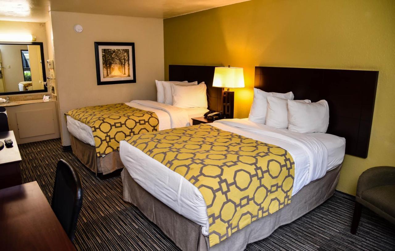 Baymont By Wyndham Columbus Ga Hotel Room photo
