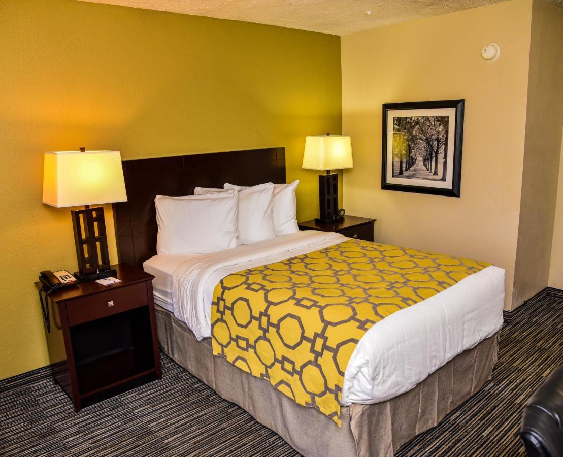 Baymont By Wyndham Columbus Ga Hotel Exterior photo