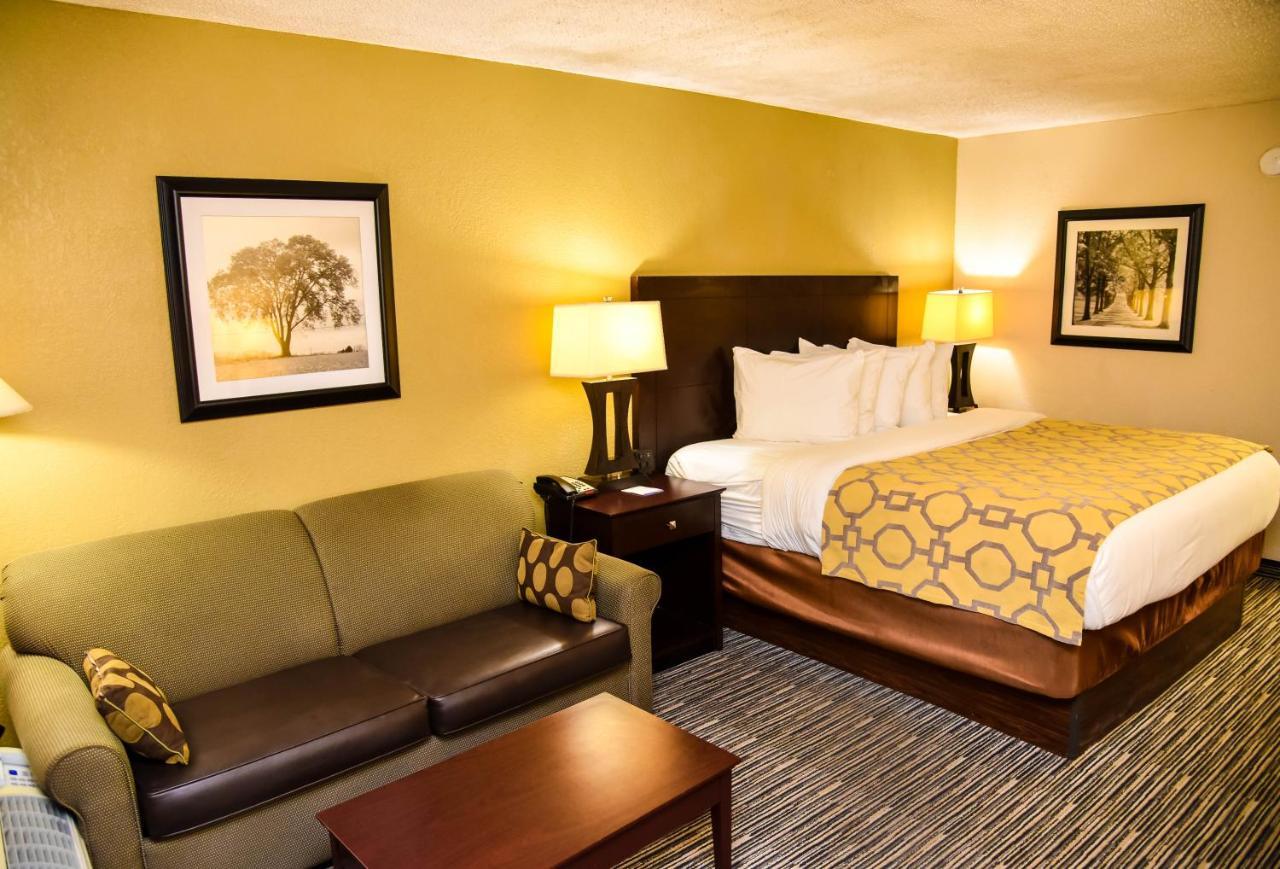 Baymont By Wyndham Columbus Ga Hotel Exterior photo
