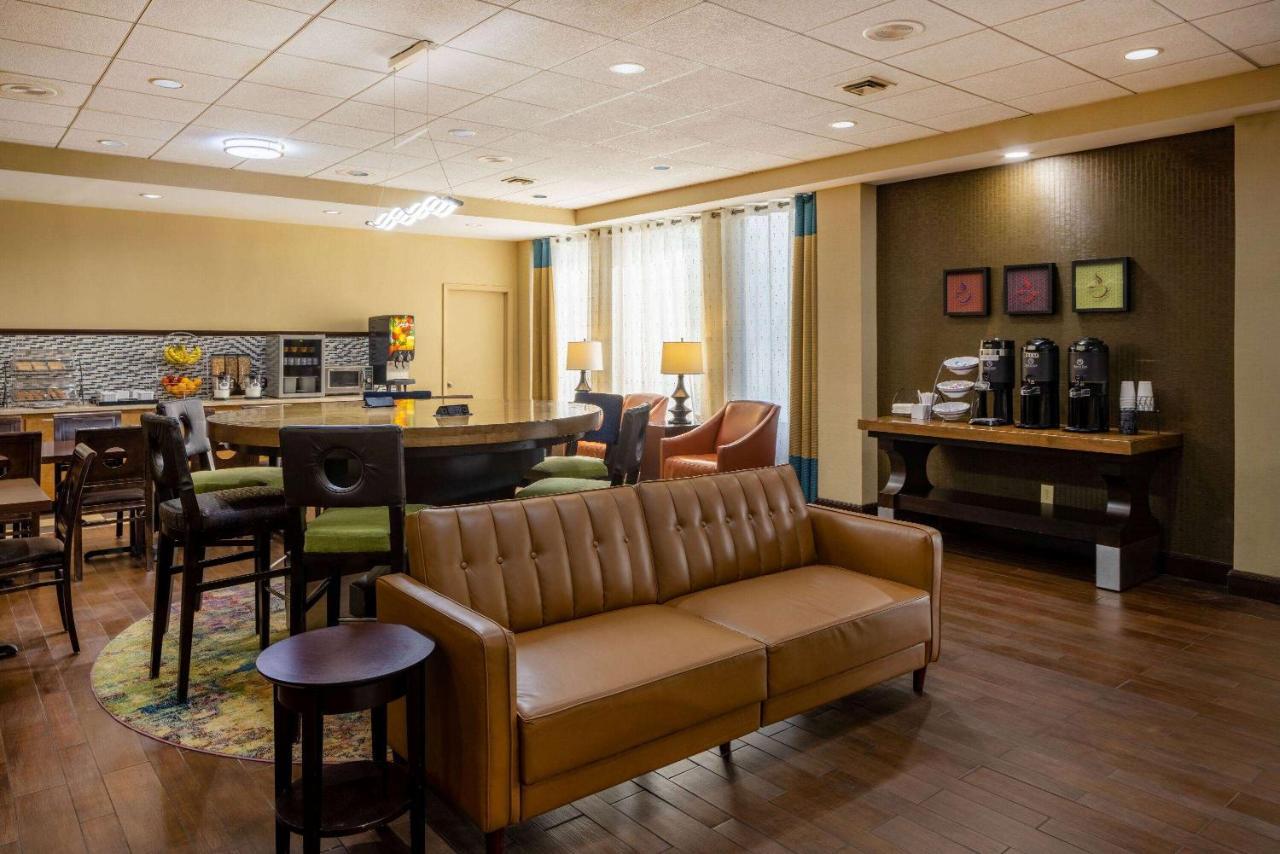 Baymont By Wyndham Columbus Ga Hotel Exterior photo